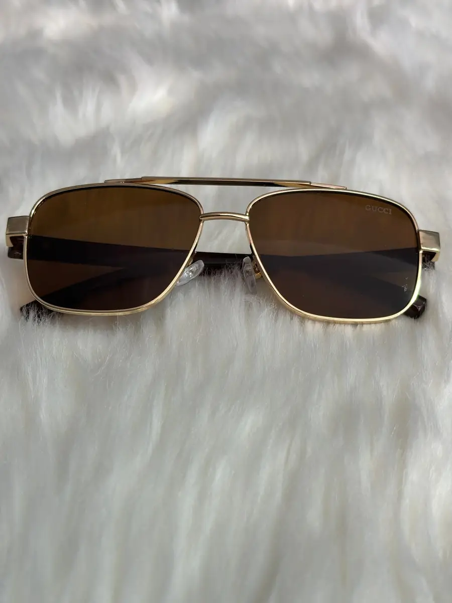 Gucci Gold Double-Bridge Navigator Sunglasses – Brown Tint Lens