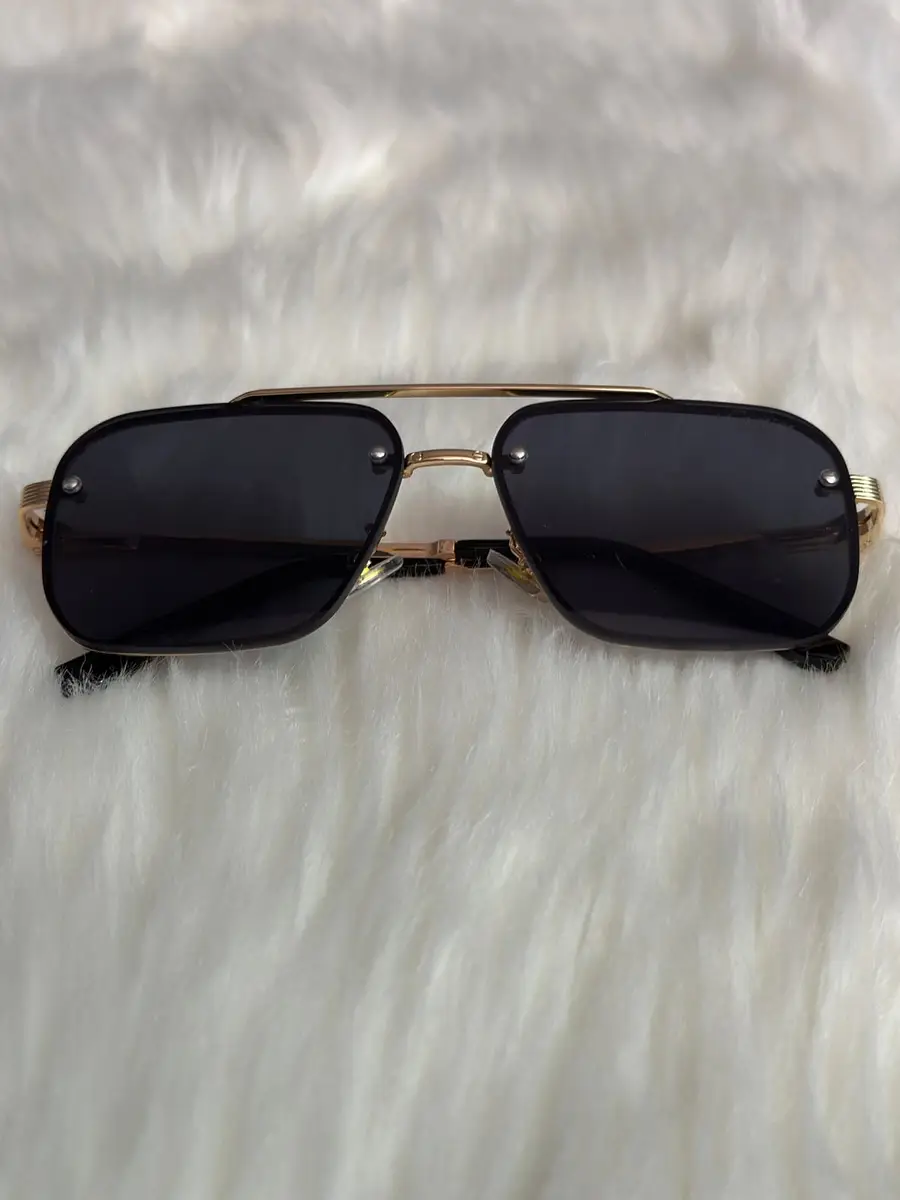 Cartier Rimless Square Aviator Sunglasses – Gold Hardware / Black Lens